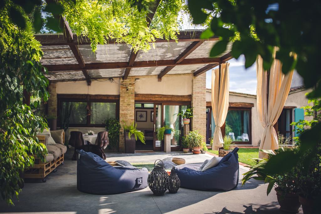 B&B I Fiori Della Cava 佩萨罗 外观 照片